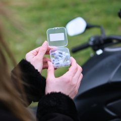 Knmaster LP100: 150 PSI Dijital Göstergeli Şarjlı Hava Pompası