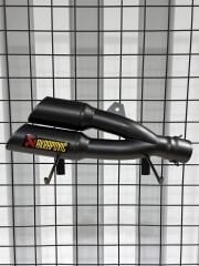 Akrapovic Black Double Tip Motosiklet Performans Egzozu